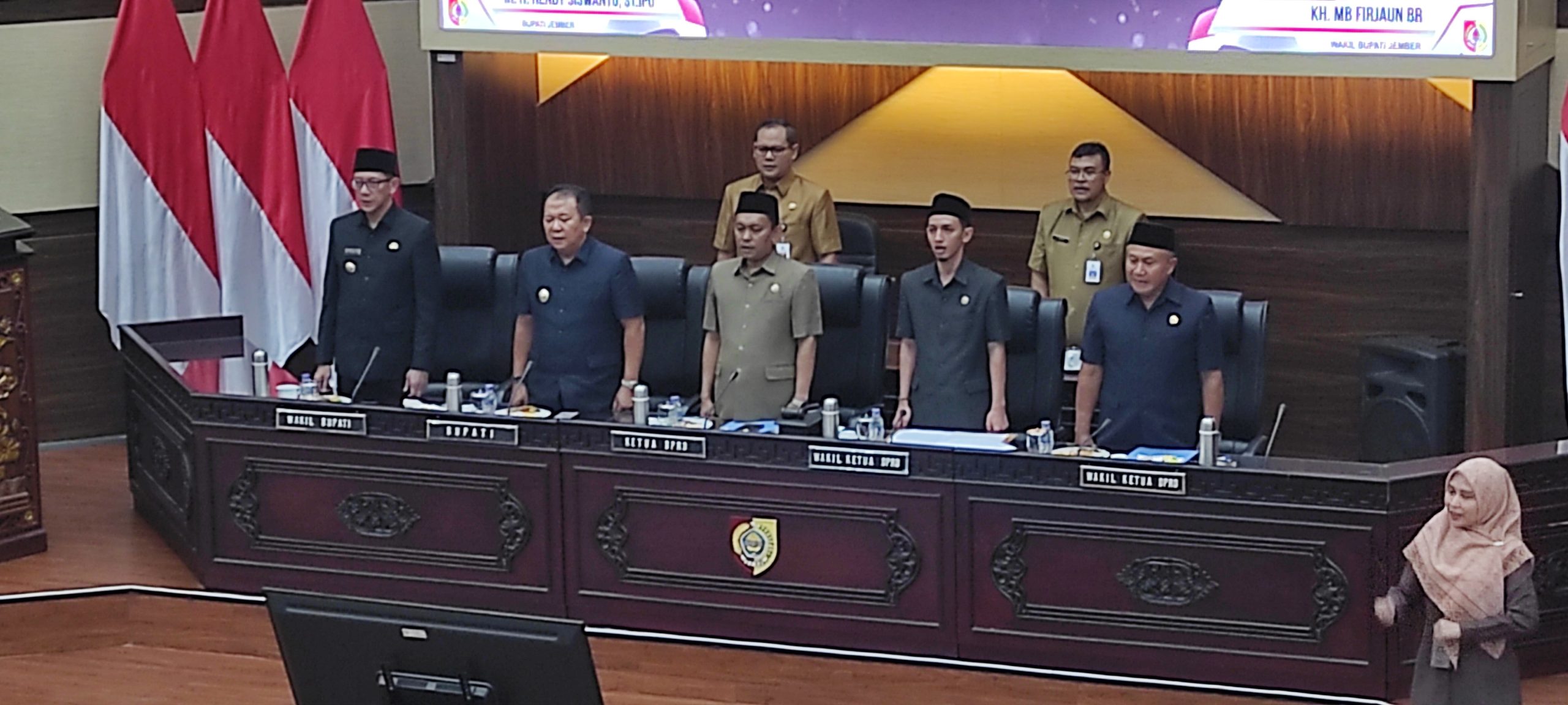 Pandangan Umum Fraksi Atas Raperda APBD TA 2024 Kabupaten Jember, Setuju Dengan Catatan Pandangan umum fraksi