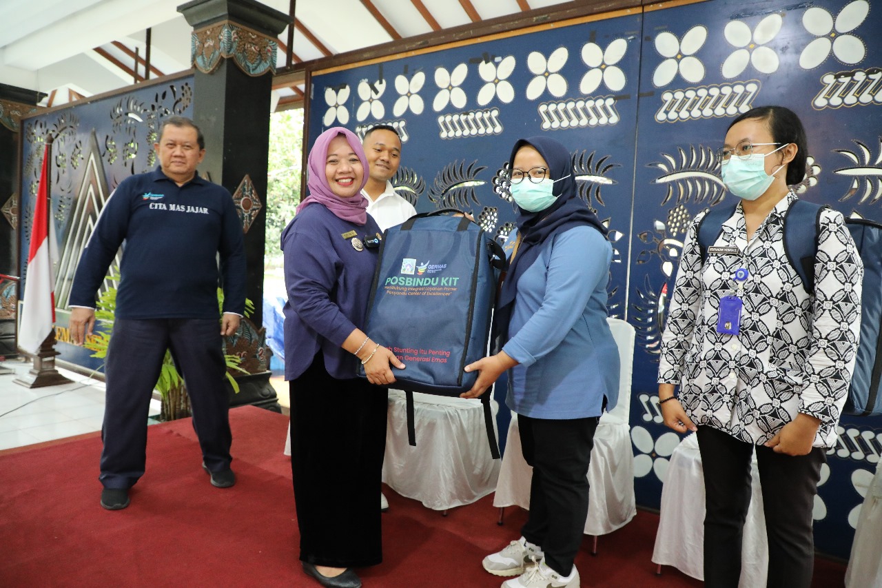 Posyandu Kit Bantu Kader Posyandu Monitor Stunting