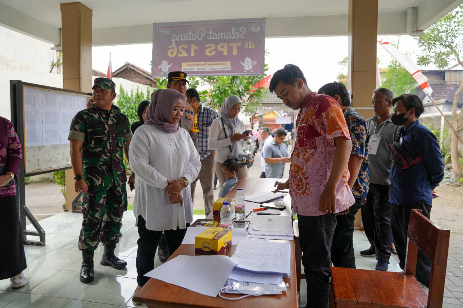 Bupati Sleman dan Wakil Pantau Pelaksanaan Pemilu 2024