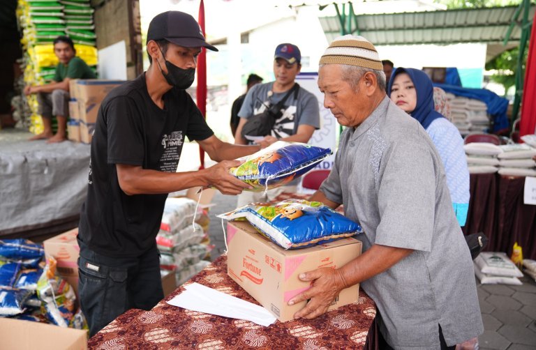 Pasar Murah Respon Harga Sembako yang Tinggi