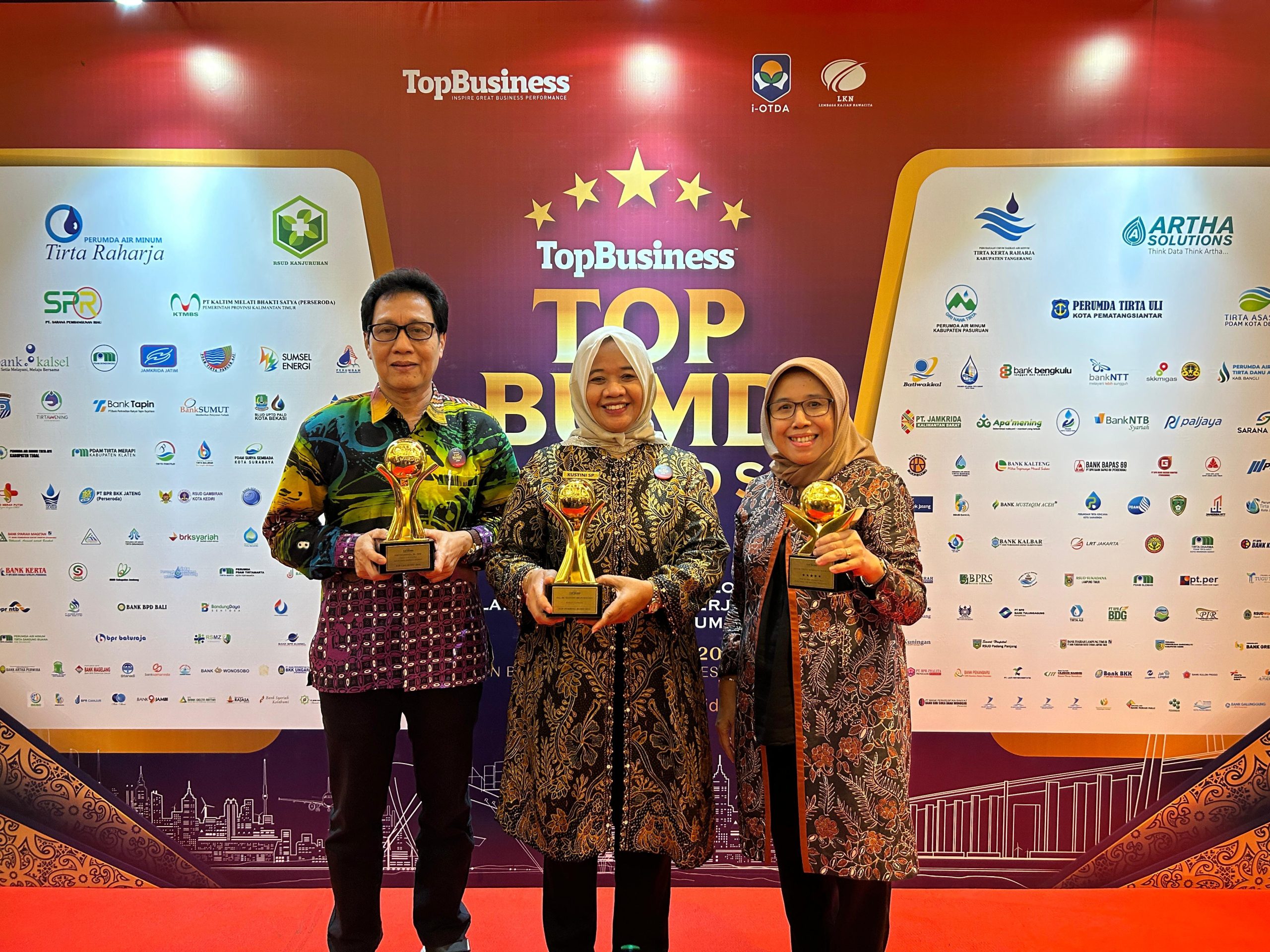 PDAM Sleman Raih Awards TOP BUMD 2024