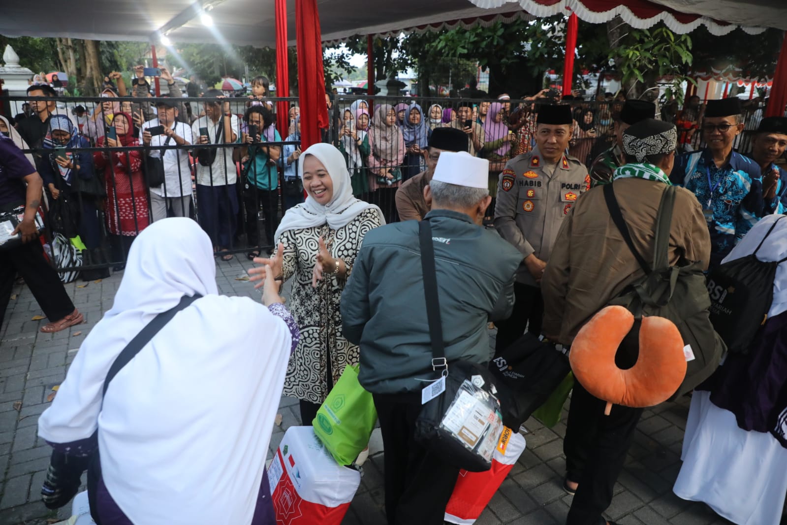 Bupati Sleman Sambut Kedatangan Kloter Pertama Jamaah Haji