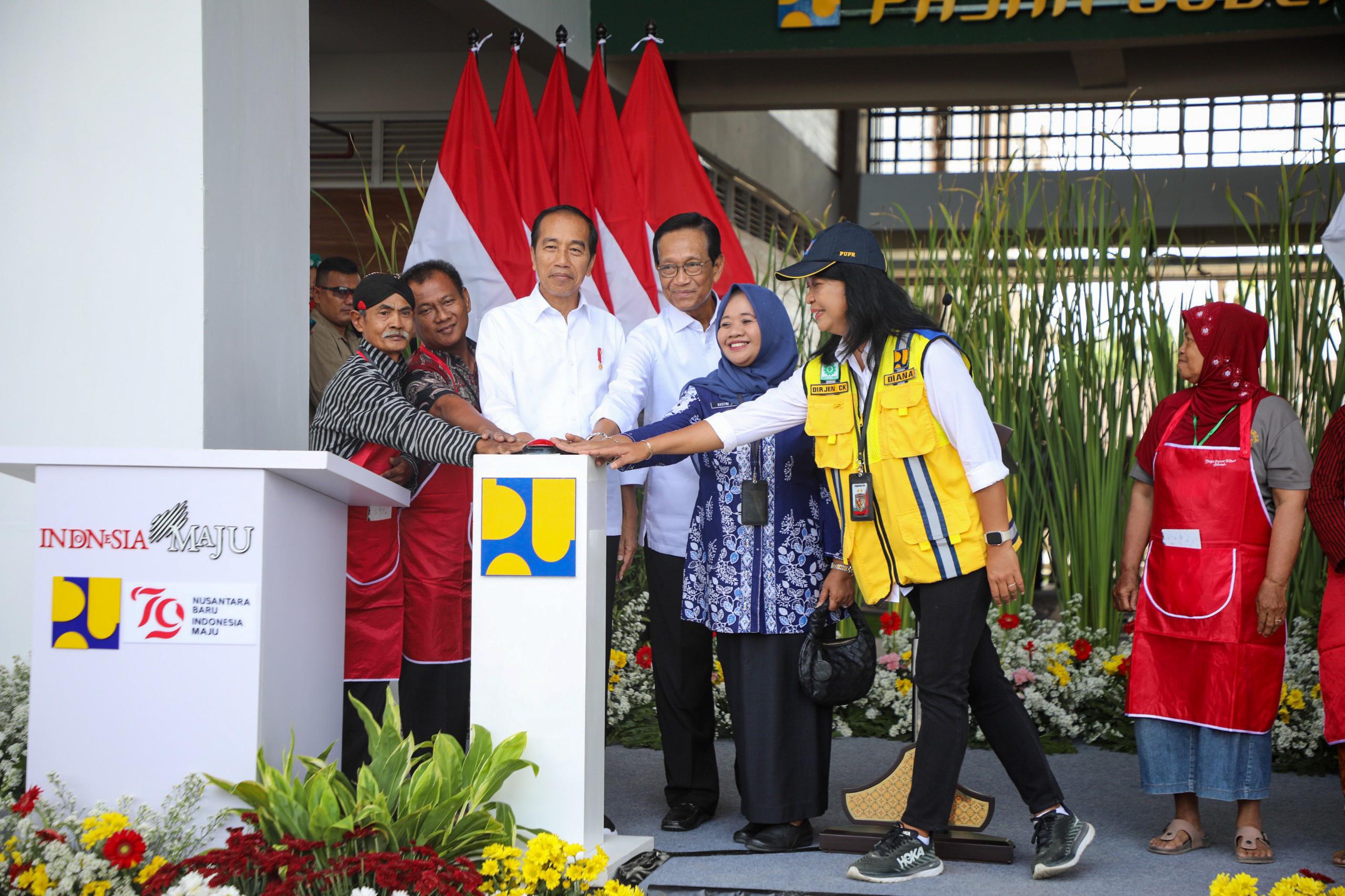 Selesai Direvitalisasi, Presiden Resmikan Pasar Induk Godean