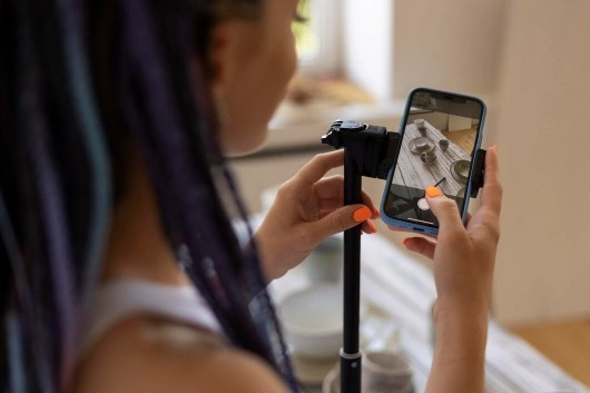 Cara Mengirim Foto dan Video di Google Hangouts