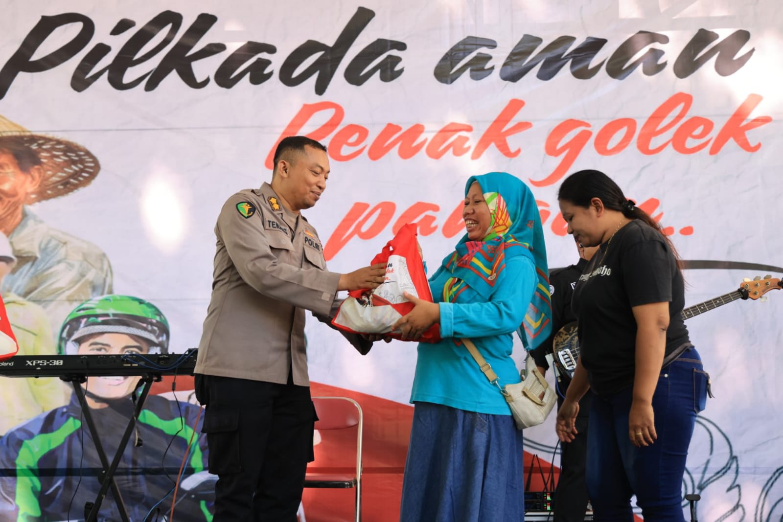 Bakti Sosial di Bantul, Polda DIY Ajak Warga Sukseskan Pilkada Damai 2024