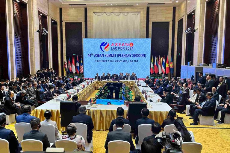 Menko Polhukam Dampingi Wapres RI dalam Pertemuan Pleno KTT ASEAN ke-45
