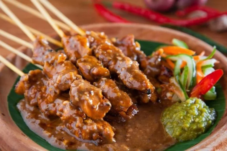 Cara Memasak Sate Maranggi dengan Bumbu Kecap yang Lezat Cara Memasak Sate Maranggi dengan Bumbu Kecap yang Lezat