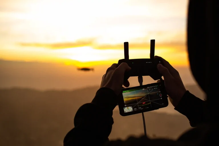Implementasi Teknologi GPS pada Drone Implementasi Teknologi GPS