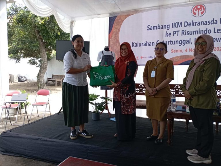 Dekranasda Sleman Sambangi IKM Risum Produsen Seragam Dapur