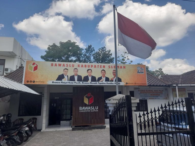 Bawaslu Sleman Pastikan Tak Ada Lagi APK Berbau SARA-Bias Gender