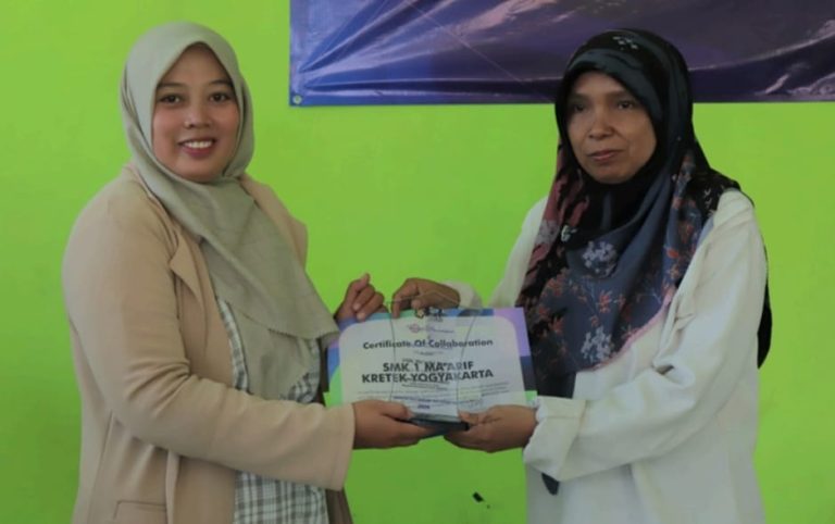 From Classroom To Career: Mahasiswa Universitas Amikom Yogyakarta Gelar Pelatihan Public Speaking di SMK Ma’arif 1 Kretek