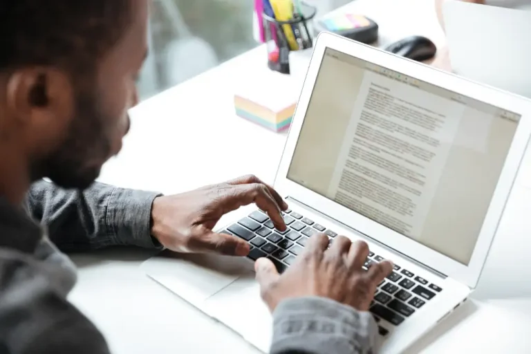 mengatur ukuran kertas di Microsoft Word
