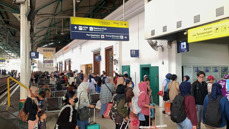 Jelang Tahun Baru, Penumpang Kereta Bisa Memilih Tiket Diskon dalam Program Year End Sale Deals