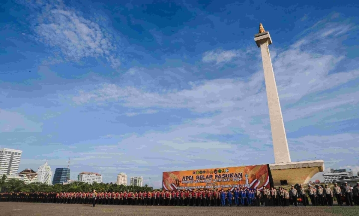 DKI Gelar Operasi Lilin Jaya 2024: 141.605 Personel Siap Amankan Perayaan Natal dan Tahun Baru