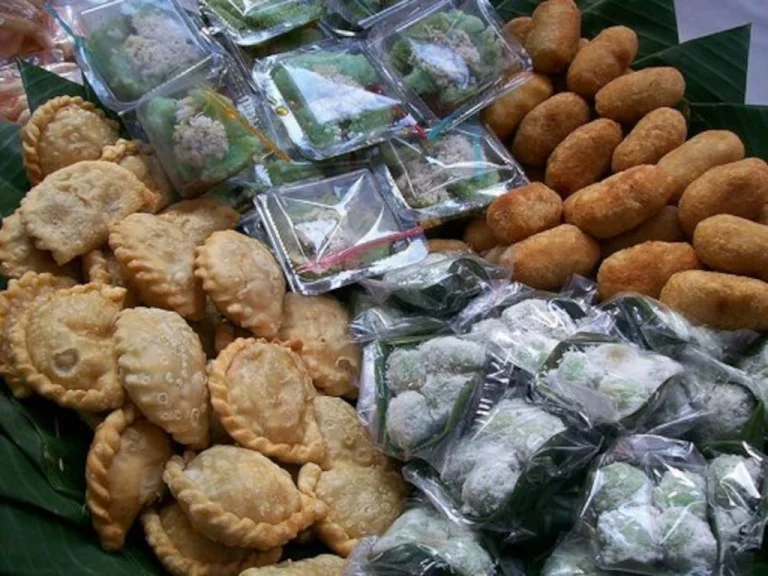 15 Oleh-oleh Khas Surabaya yang Populer dan Cocok untuk Keluarga Oleh-oleh Khas Surabaya
