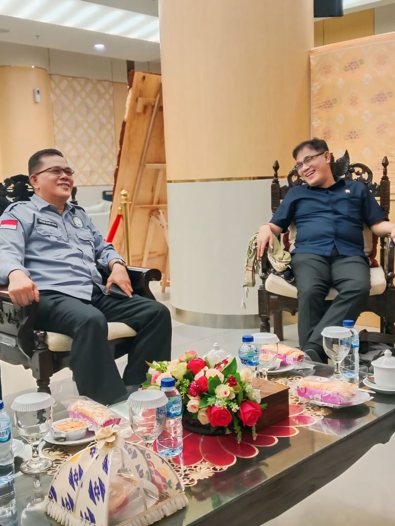 Sukses Datangkan 7.400 Massa PEKNAS Sulteng, hingga Hadirkan Pejabat Negara, Siapakah ISL Isram Said Lolo (ISL) dibalik kesuksesan Pelantikan PEKNAS Sulteng : ada campur tangan tuhan (Foto /Istimewa)