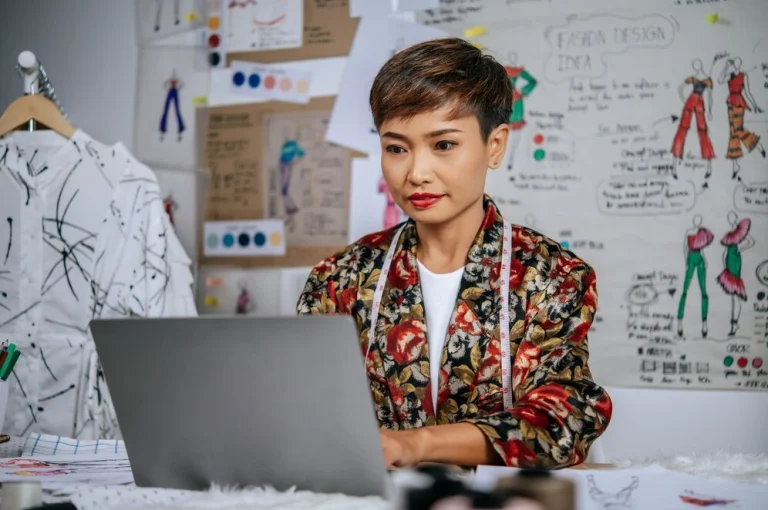 Profesi Digital Marketing Specialist