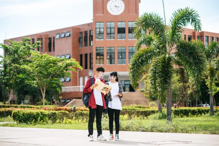Universitas dengan Jurusan Manajemen