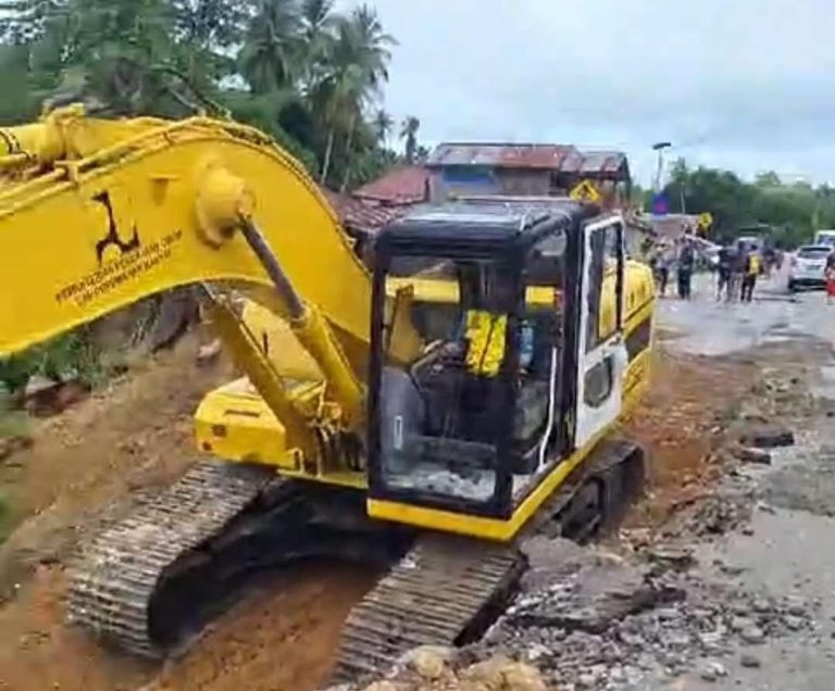 Jelang Mudik Lebaran, BPJN Sulteng Perbaiki 1.340 Titik Jalan BPJN Sulteng Perbaiki 1.340 Titik Jalan, Jelang Mudik Lebaran (FOTO : ISTIMEWA)