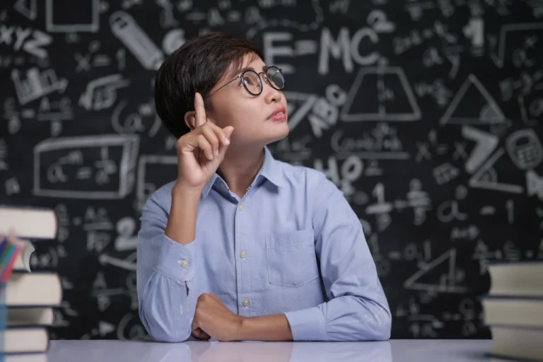 Kecerdasan Intrapersonal, Ciri-ciri dan Cara Mengembangkan Mengembangkan Kecerdasan Intrapersonal