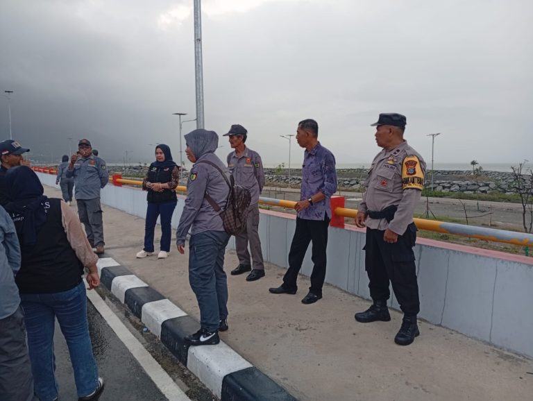 Aparat Tertibkan Preman Berkedok Juru Parkir di Palu Barat