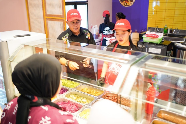 Cari Fast Food Ala Meksiko, Por Aqui Taqueria Tempatnya