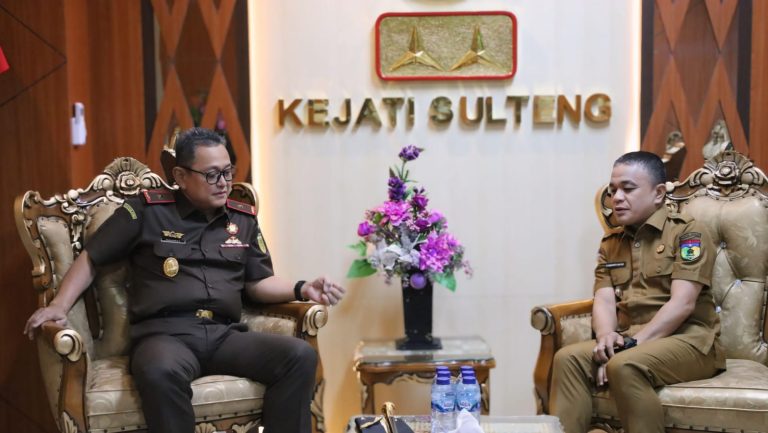 Kunjungan Walikota Palu Hadiyanto Rasyid Ke Kepala Kejaksaan Tinggi Sulteng(Foto : Istimewa)