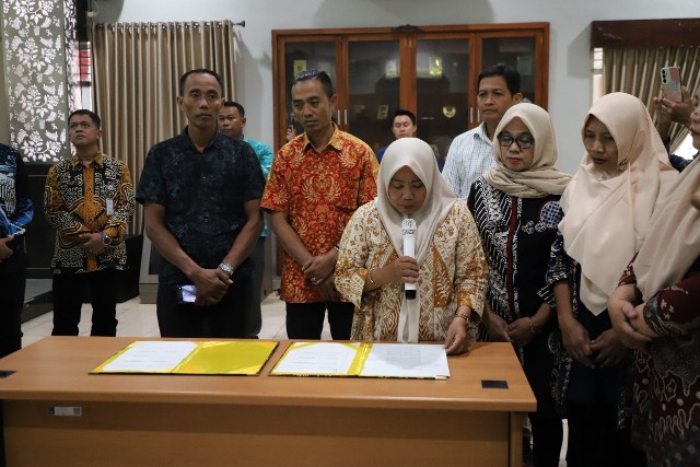 Paguyuban Pedagang Pasar Godean Tandatangani Kesepakatan Penataan Pasar
