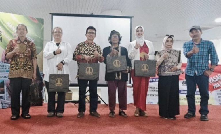 Pra Kongres Seniman KOSETA ADILUHUNG YOGYAKARTA & SAPTOHOEDOJO AWARD II Meriah menggemakan 80 Tahun Indonesia Merdeka