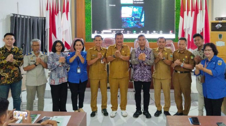 Dinas PMD Sulteng bersama Bupati Tolistoli dan Dirjen Kemendagri, di Bimtek ILASPP 2025. (Foto : Rahmad Nur)