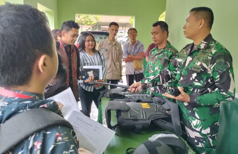 Mengenal TNI Lebih Dekat, PKBM Reksonegaran Kunjungi Kodim 0734 Kota Yogyakarta