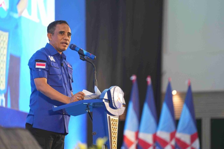 Anwar Hafid Kembali Pimpin Demokrat Sulteng