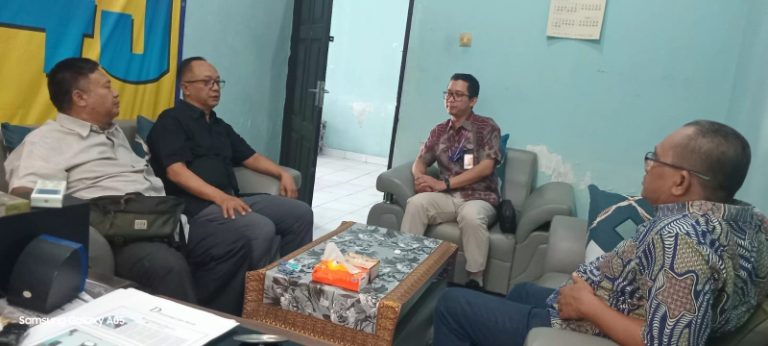 Perkuat Sinergi, Corporate Communication Solusi Bangun Indonesia Kunjungi PWI DIY